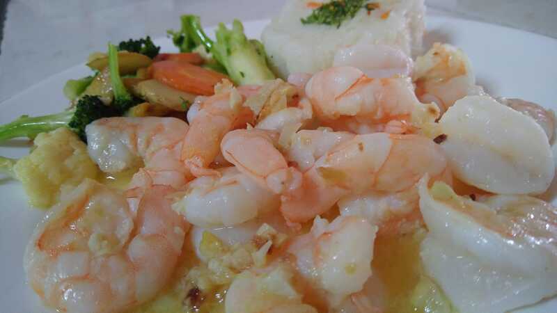 Camarones al mojo de ajo
